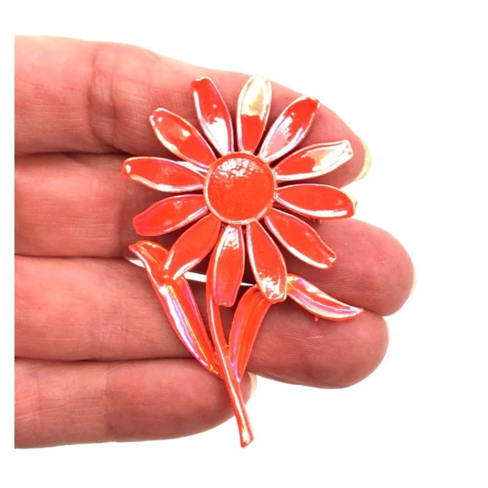 Vintage Mod Pop Art Pinkish Red Pearlized Enamel Flower Brooch Pin